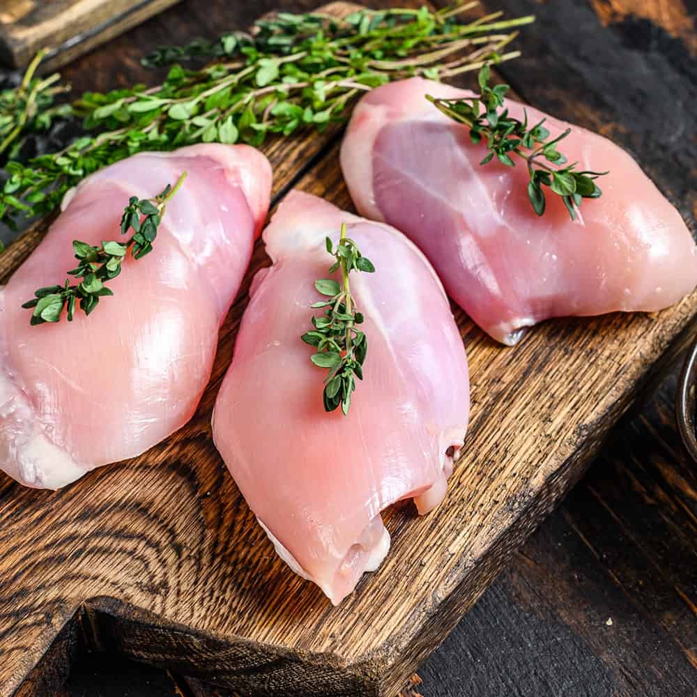 BONELESS CHICKEN THIGH (1LB)